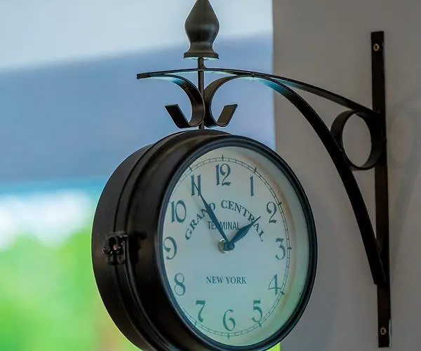 Seaman's House バドゥ