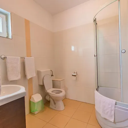 Seaman's House * Vadu