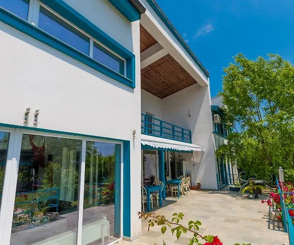 Seaman's House Guest house *